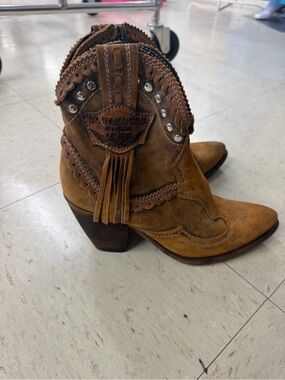 El Vasquero Brown Suede Western Ankle Boots with Tassel Detail women's sz 37